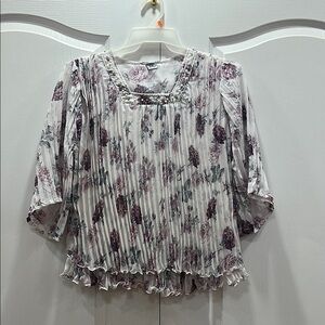 Floral Pleated Women's Top
